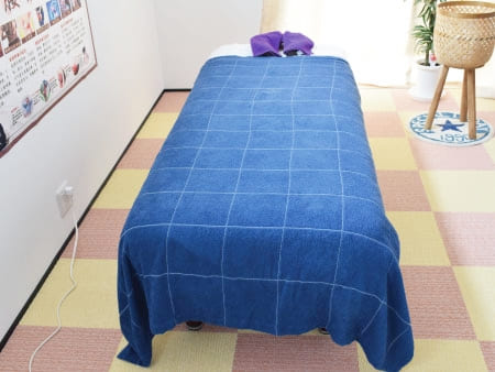 福井のもみほぐし極楽の施術部屋1
